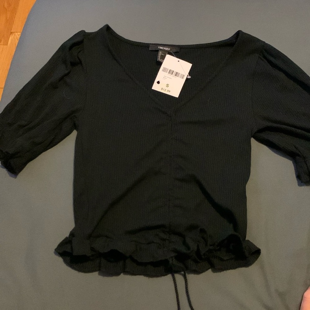 Ribbed puff sleeve shirt